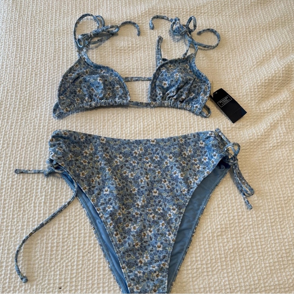 Abercrombie & Fitch floral bikini